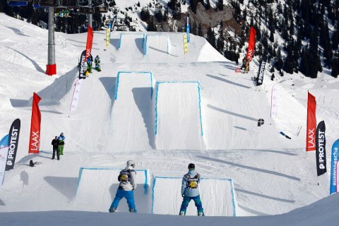 NK Snowboard @ Laax: slopestyle piste